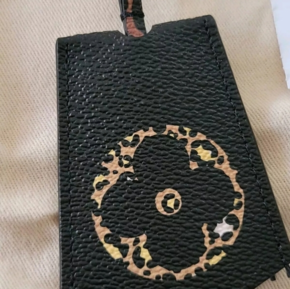 Louis Vuitton Key Charm Holder String 19.5 Jungle Giant Black Caramel Clochette - Picture 14 of 16